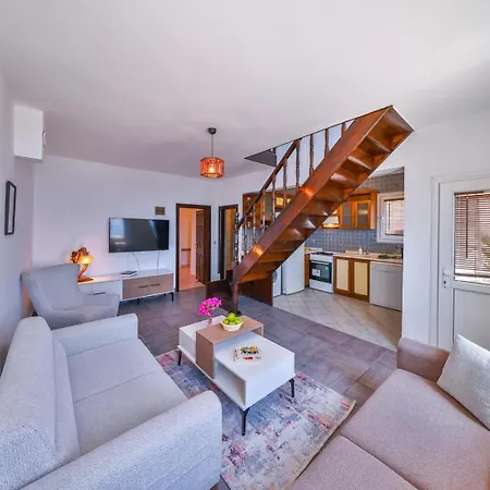 Panaroma Meis Suits Holiday home *