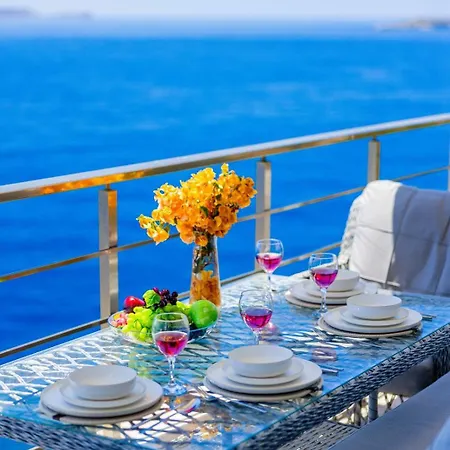 Panaroma Meis Suits Holiday home