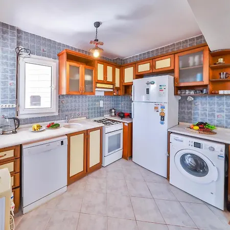 Panaroma Meis Suits Holiday home *
